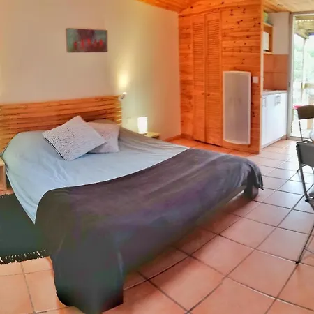 22 M2, Terrasse Vue Lac, Dans Propriete Face Au Du Salagou Apartment *